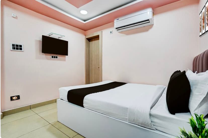 Standard Bedroom